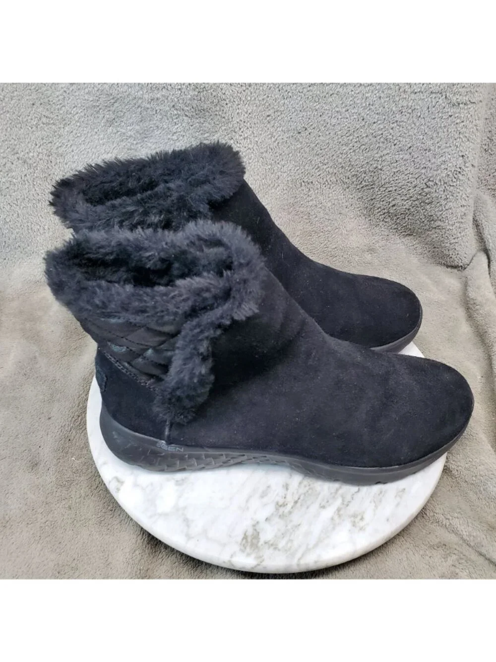 Skechers Shoes Womens Size 10 Cozies Black Suede & Faux Fur Winter Boots *Read*